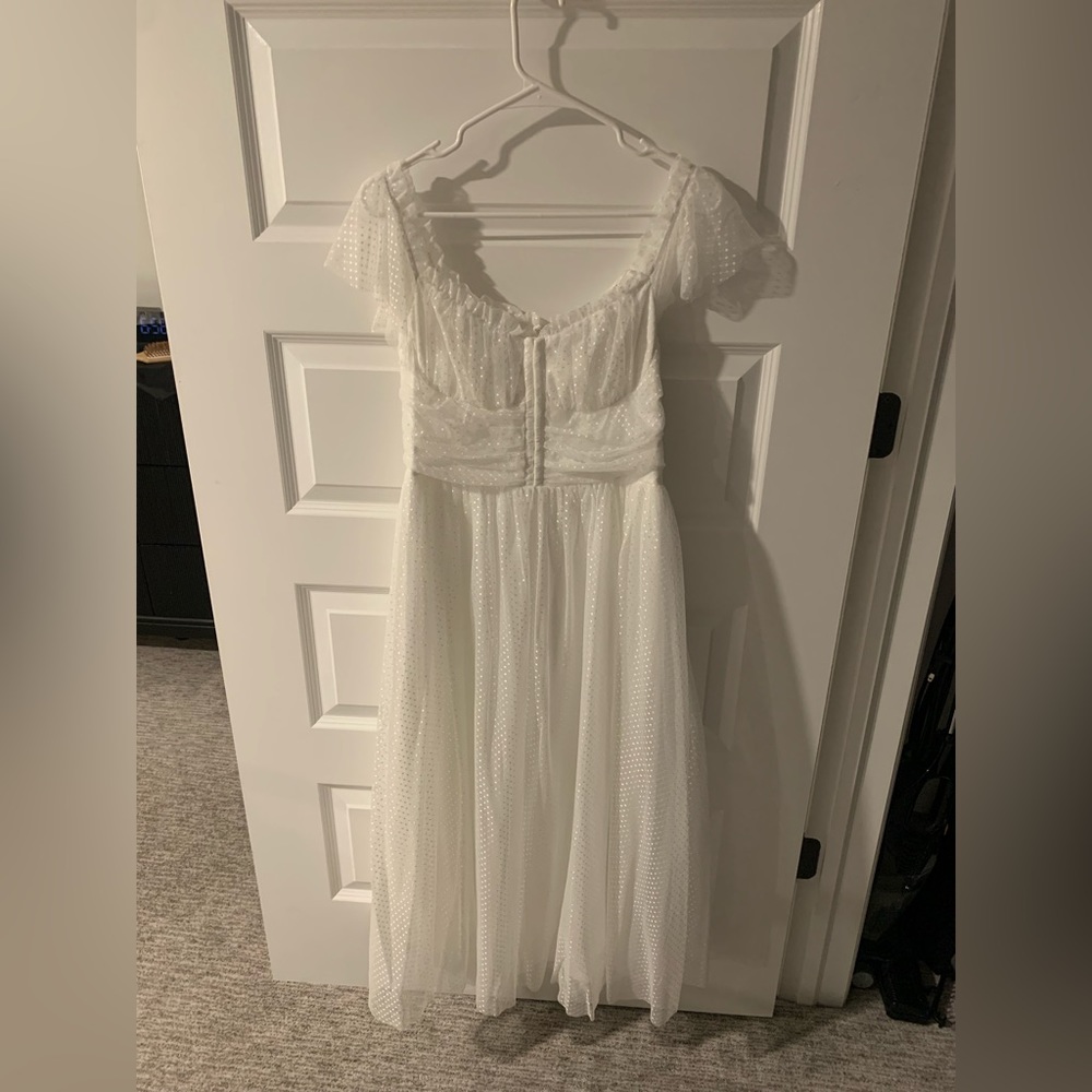 XL White tulle Lulu’s dress. Only worn once